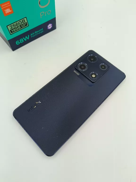 TELEFON INFINIX NOTE 30 PRO 8/256 GB GW KOMPLET