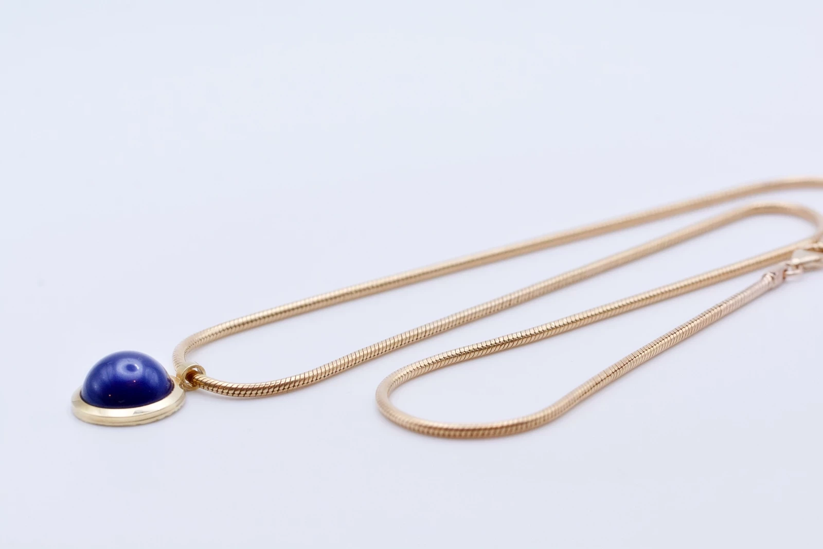 wyjatkowy-zloty-naszyjnik-z-niebieskim-kamieniem-zloto-585-45-cm-zmijka-dlugosc-calkowita-45