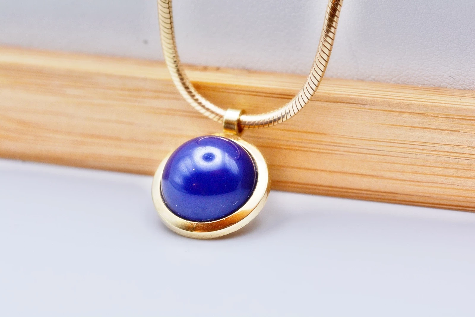 wyjatkowy-zloty-naszyjnik-z-niebieskim-kamieniem-zloto-585-45-cm-zmijka-stan-opakowania-229205-340261