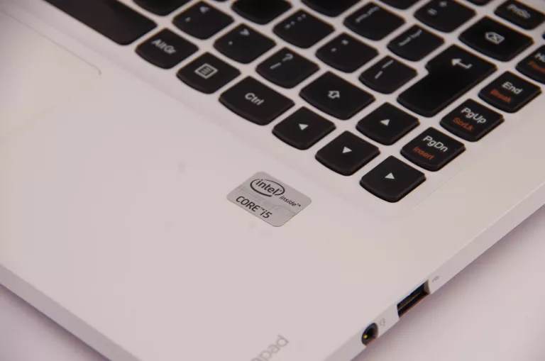 slodki-ultrabook-lenovo-ideapad-u310-i5-3337u-4gb-ram-256gb-ssd-win10-pink-rozdzielczosc-px-4474-1646667