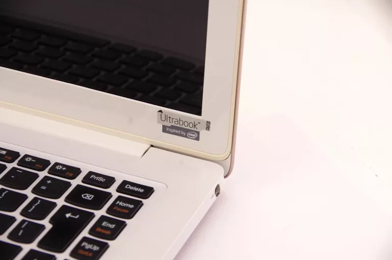 slodki-ultrabook-lenovo-ideapad-u310-i5-3337u-4gb-ram-256gb-ssd-win10-pink-seria-procesora-4366-1862378