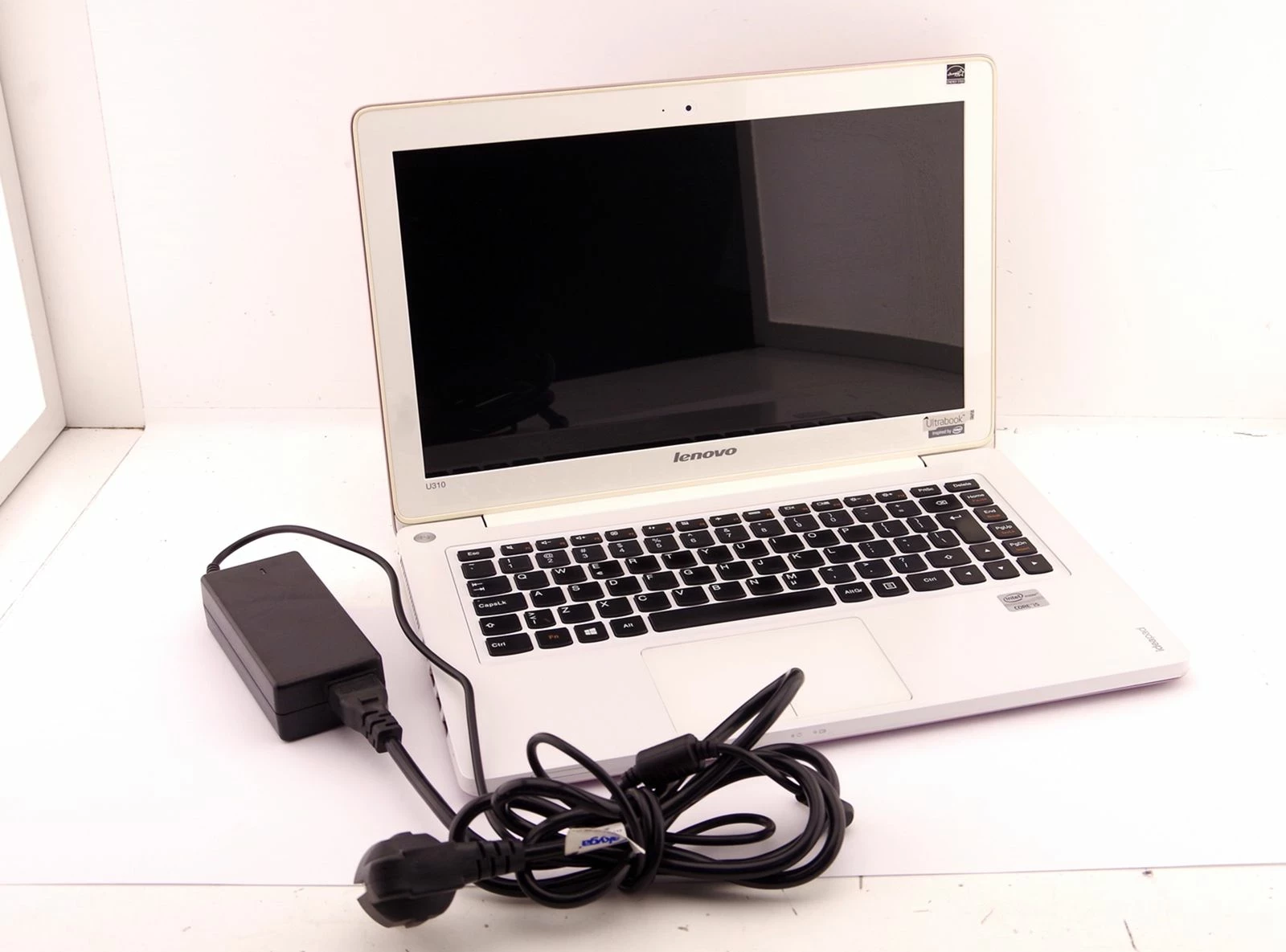 slodki-ultrabook-lenovo-ideapad-u310-i5-3337u-4gb-ram-256gb-ssd-win10-pink-hallera-53-wroclaw