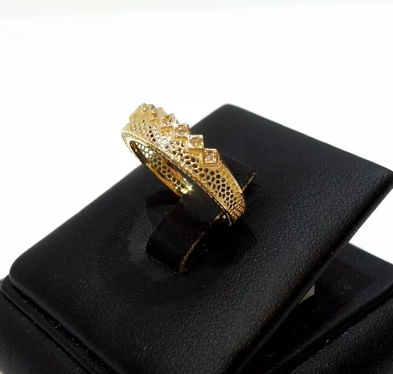 ZŁOTY PIERŚCIONEK TIARA PRP.585 R.18 2,31 G.