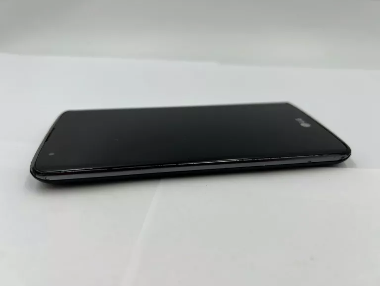 TELEFON LG K8
