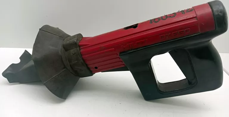 GWOŹDZIARKA / OSADZAK HILTI DX 650