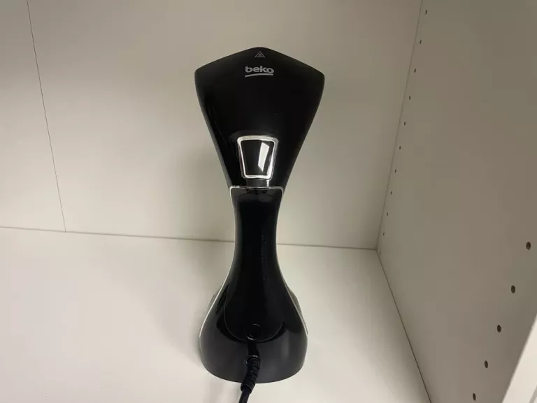 PAROWNICA BEKO GARMENT STEAMER STM 411 6B 1600W