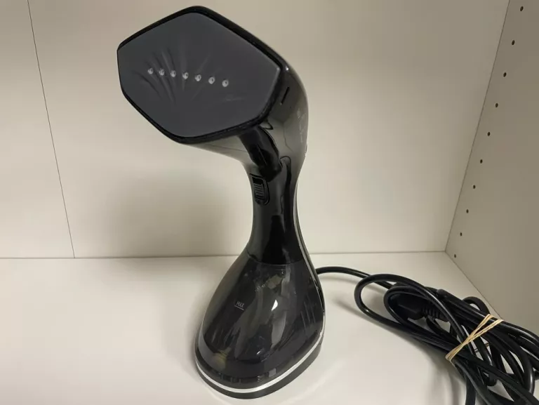 PAROWNICA BEKO GARMENT STEAMER STM 411 6B 1600W