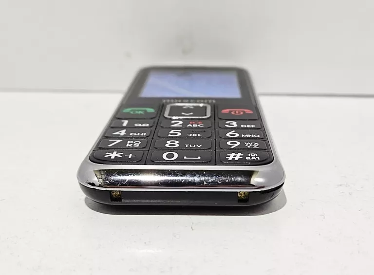 TELEFON KOMÓRKOWY MAXCOM MM730 32 MB / 32 MB 2G CZARNY
