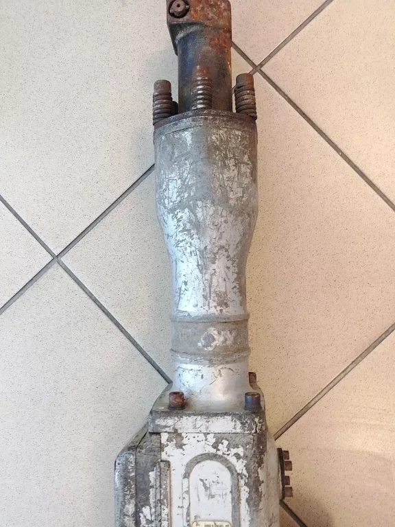 GRAPHITE MŁOT WYBURZENIOWY 1700W 45J 58G867