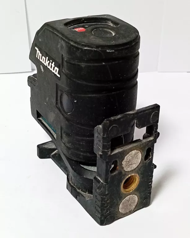 LASER KRZYŻOWY MAKITA SK104
