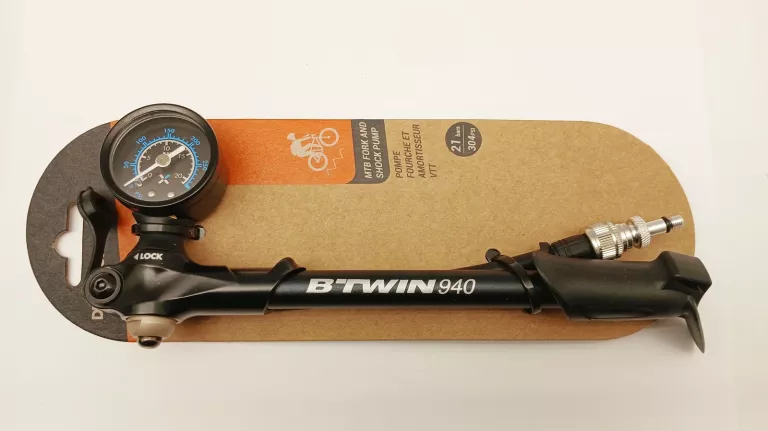 POMPKA DO AMORTYZATORA ROWEROWEGO DECATHLON BTWIN 940