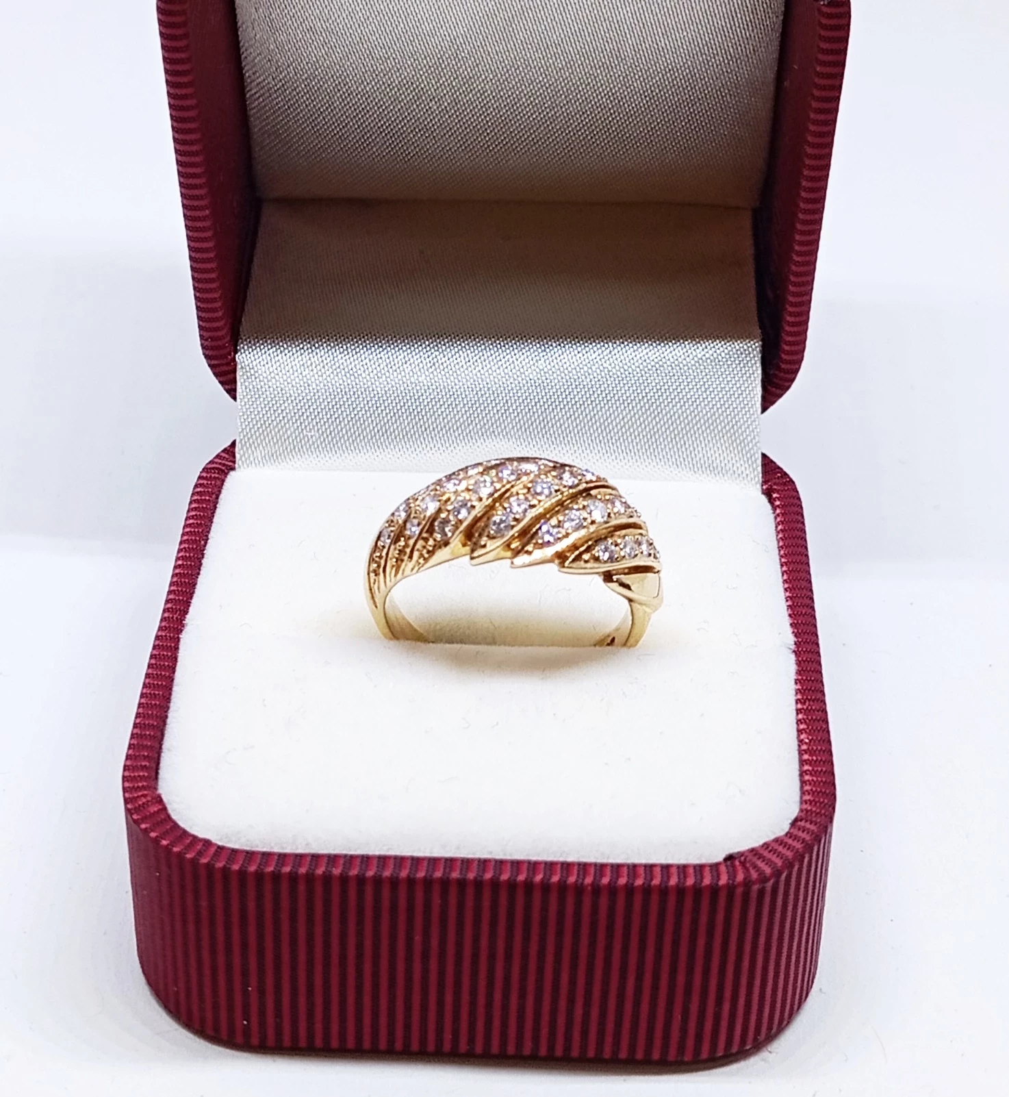 pierscionek-z-brylantem-461g-585-marka-226434-315782