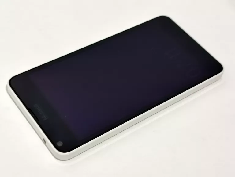 TELEFON MICROSOFT NOKIA LUMIA 640 LTE 8GB B/N