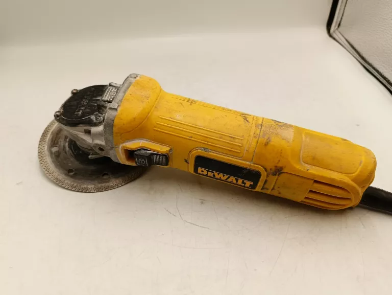 SZLIFIERKA KĄTOWA DEWALT DWE 4157 900W