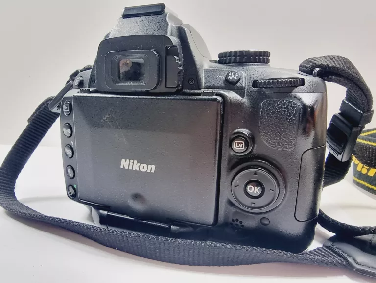 aparat-nikon-d5000-ladowarka-pokrowiec-w-zestawie-814-2