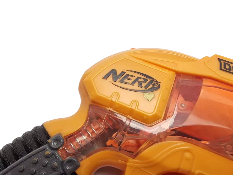 PISTOLET NERF DOOMLANDS PERSUADER