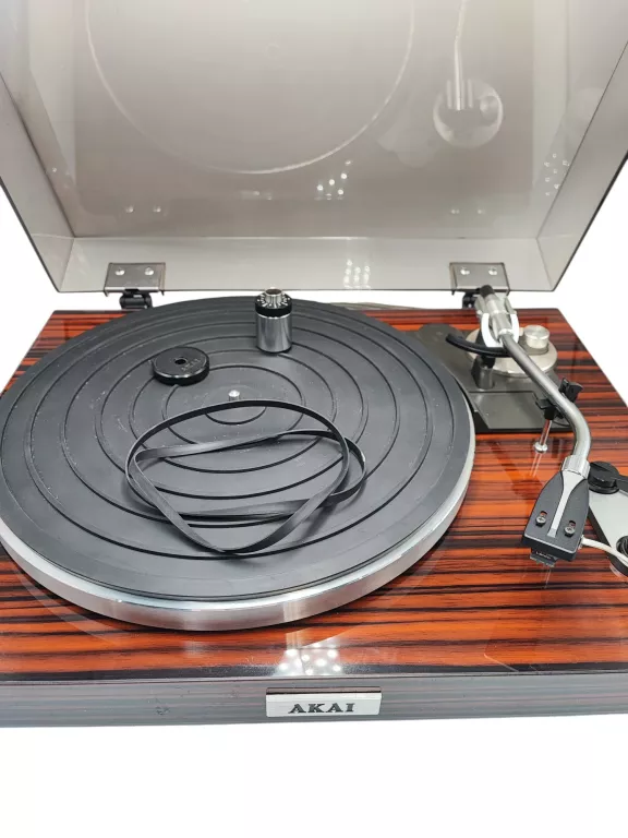 GRAMOFON AKAI AP 100C