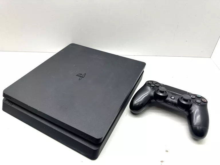 KONSOLA SONY PS4 + PAD