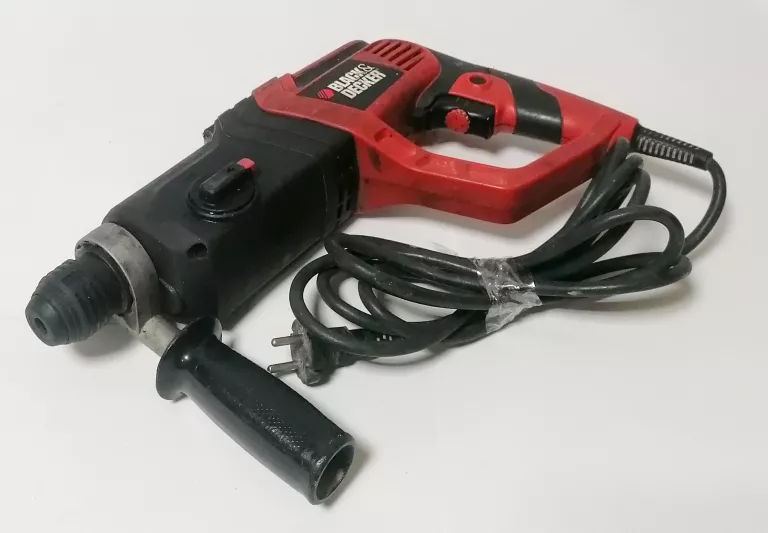 MŁOT UDAROWY BLACK&DECKER KD975