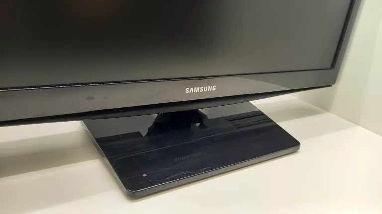 TV SAMSUNG UE19H4000AW 19 CALI ZOBACZ