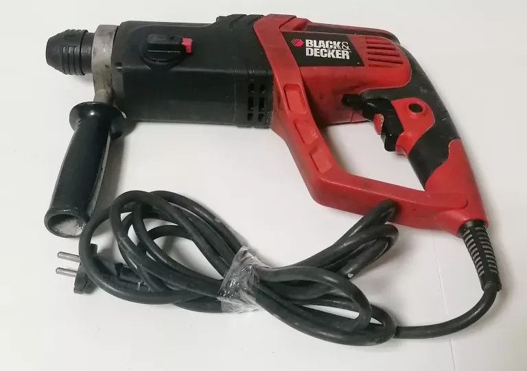MŁOT UDAROWY BLACK&DECKER KD975