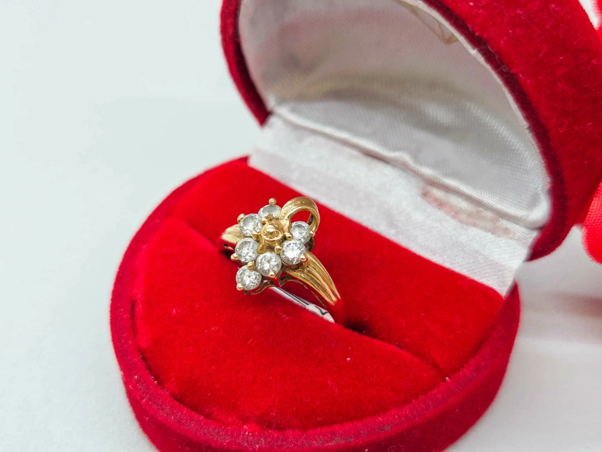 zloty-pierscionek-585-269g-r15-material-15835-2