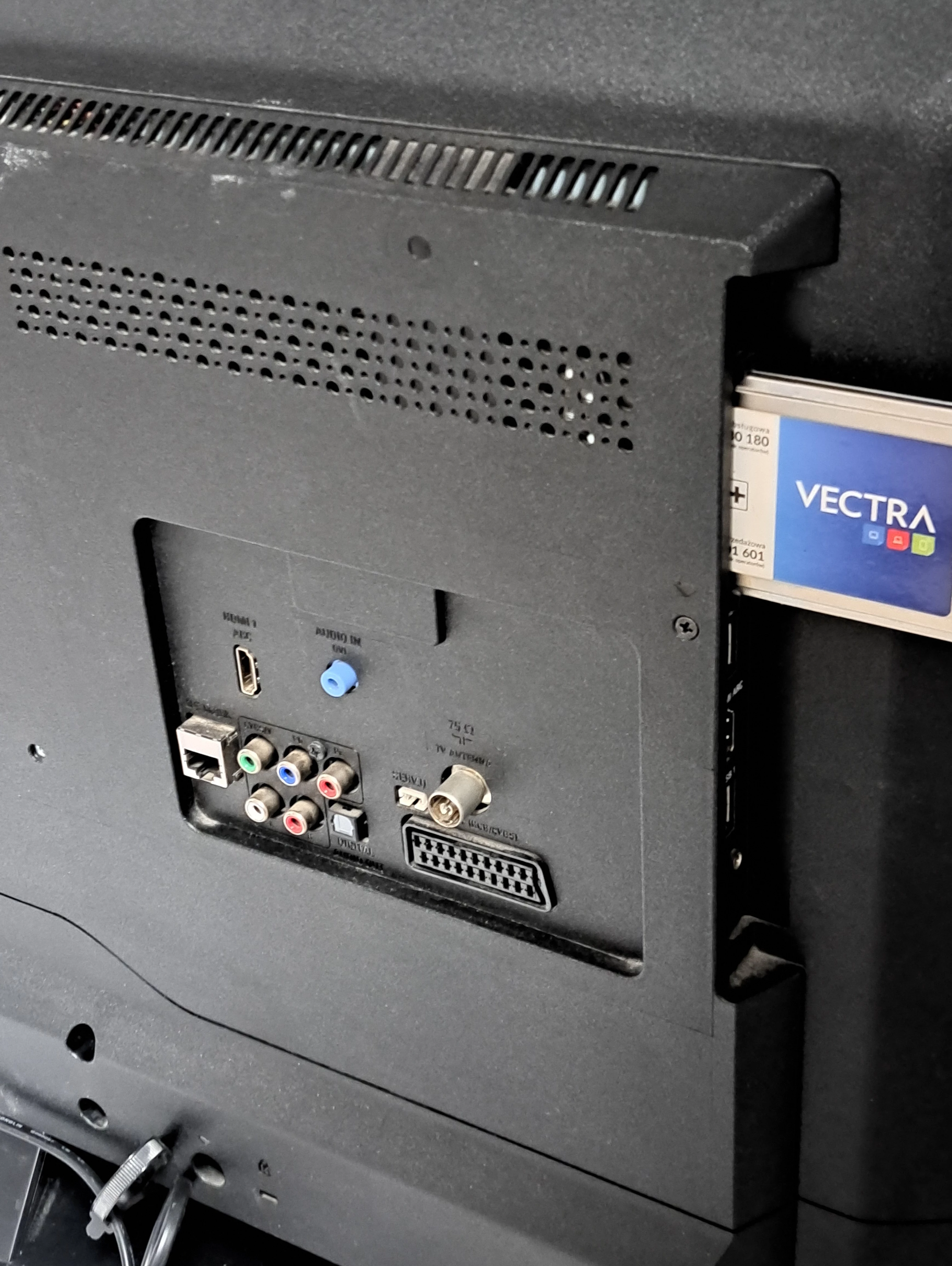 telewizor-philips-32pfh530088-smart-tv-211678-250638