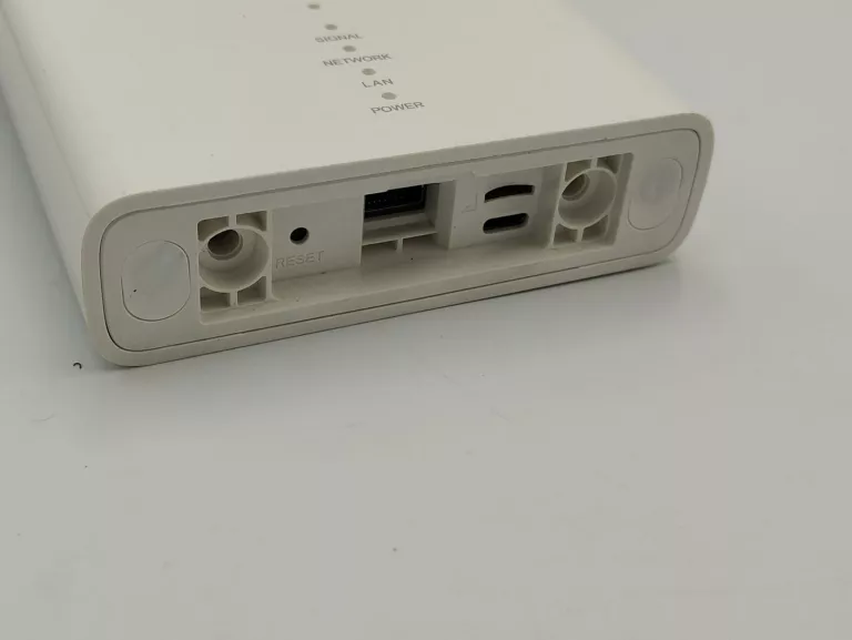 ROUTER ZTE MC889 5G OPIS
