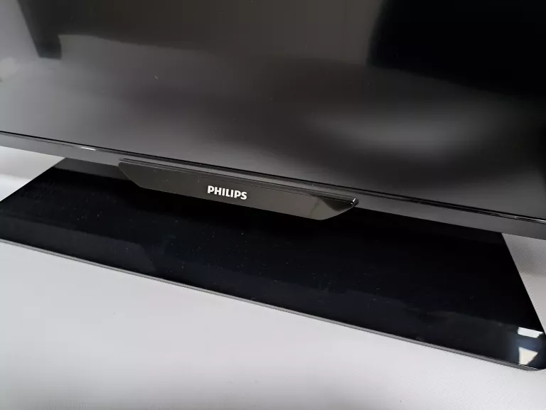 TELEWIZOR PHILIPS 32PFH5300/88