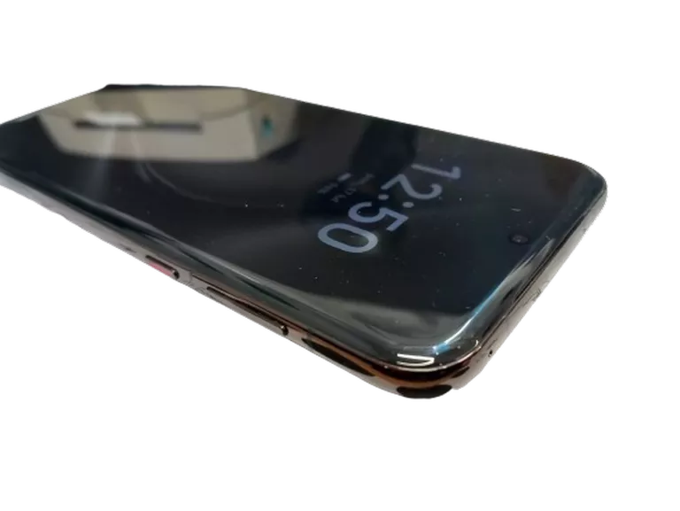 TELEFON HUAWEI PURA 70 ULTRA 16 GB / 1024 GB