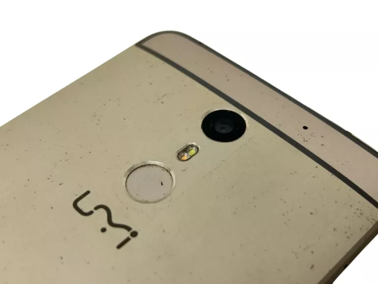 TELEFON UMI MAX 3 GB / 16 GB 4G (LTE)