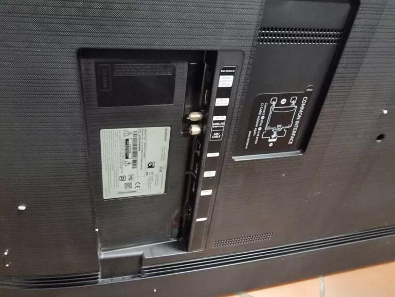 TELEWIZOR LED SAMSUNG UE55TU7172 55 CALI 4K UHD PILOT