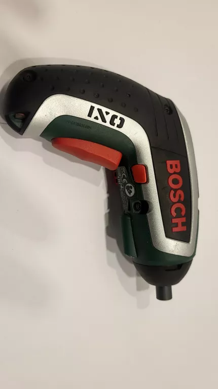 WKRĘTAK BOSCH IXO + ŁADOWARKA I BITY