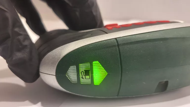 WKRĘTAK BOSCH IXO + ŁADOWARKA I BITY