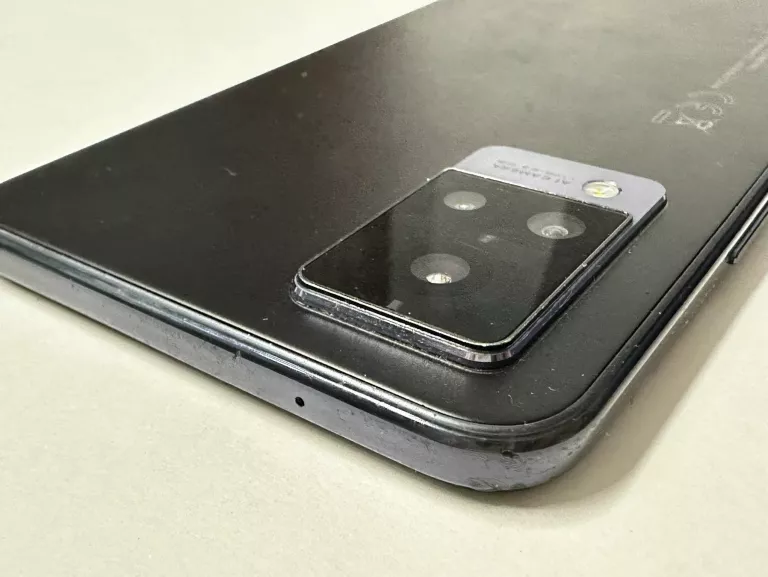 TELEFON VIVO V21