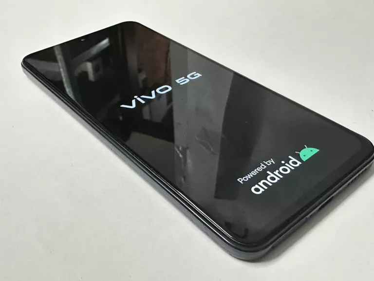 TELEFON VIVO V21