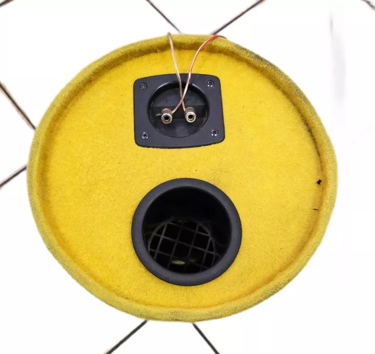 TUBA SAMOCHODOWA JVC 700W