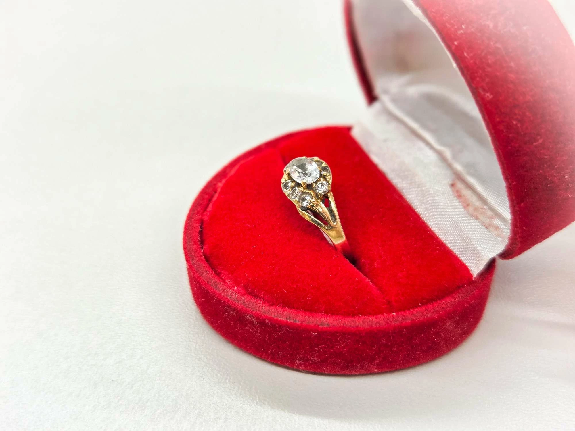 zloty-pierscionek-585-209-g-rodzaj-2205-2