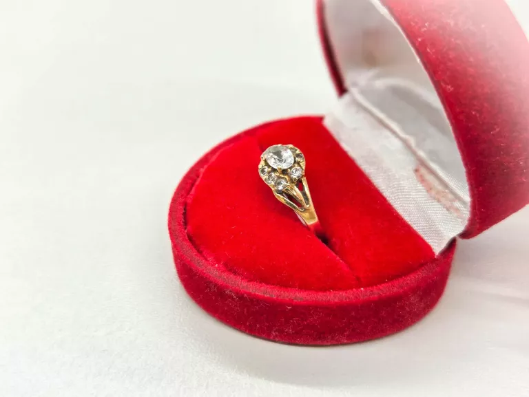 zloty-pierscionek-585-209-g-rodzaj-2205-2