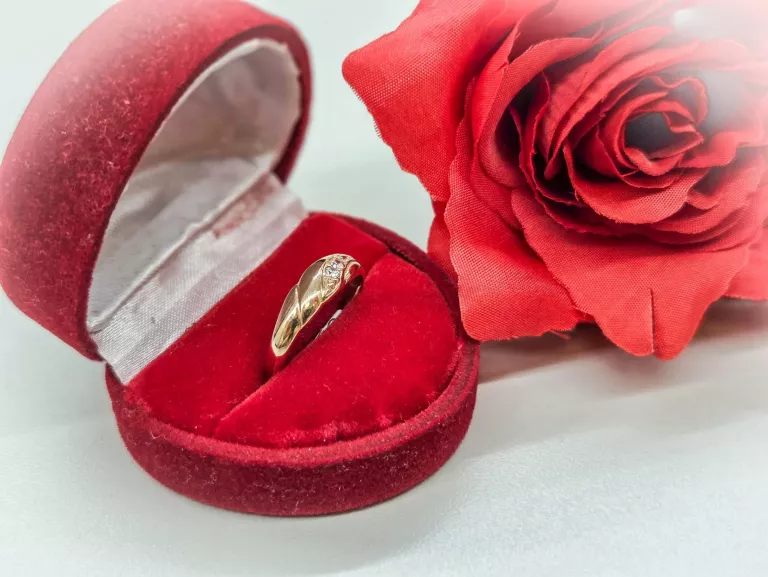 zloty-pierscionek-585-205g-r16-material-15835-2