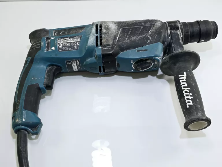 MŁOTOWIERTARKA MAKITA HR2631 FT WALIZKA