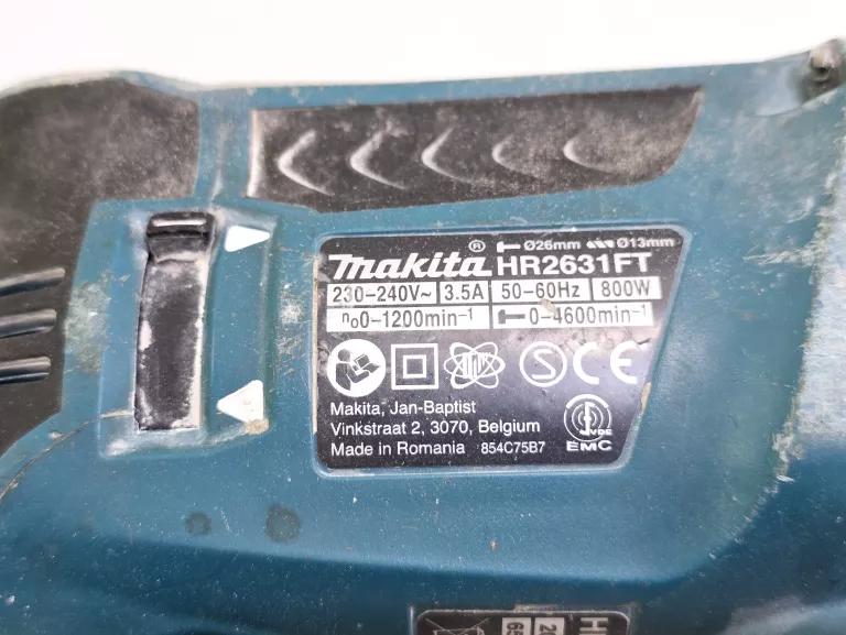 MŁOTOWIERTARKA MAKITA HR2631 FT WALIZKA