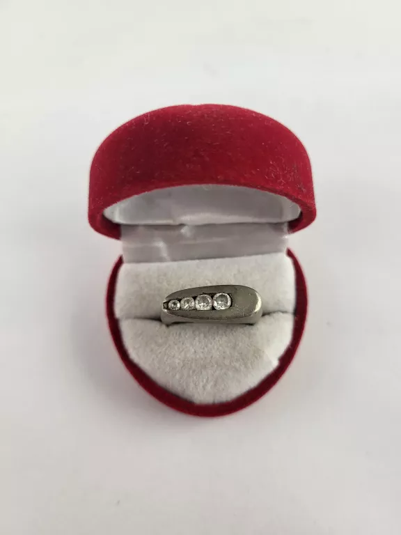 SREBRNY PIERŚCIONEK 925 8,99G R:16