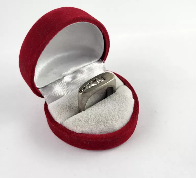 SREBRNY PIERŚCIONEK 925 8,99G R:16