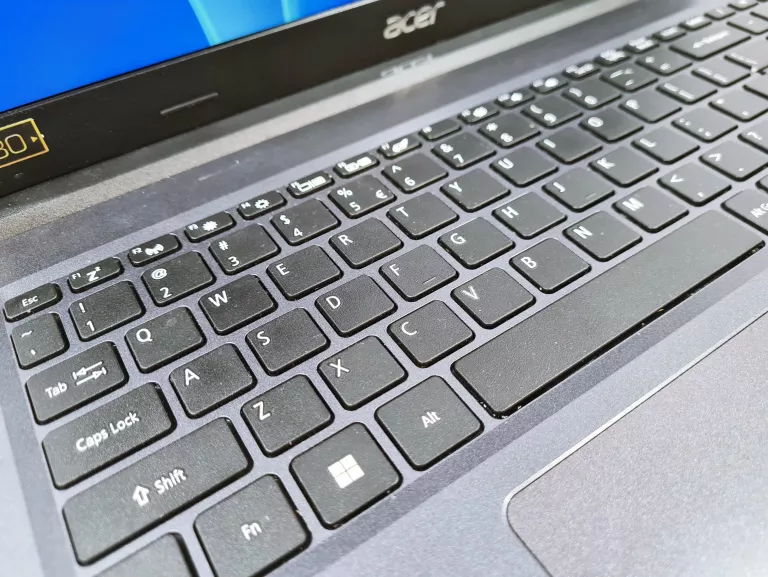 LAPTOP ACER ASPIRE 3 16GB RAM 512GB RYZEN5 RADEON VEGA MOBILE GFX
