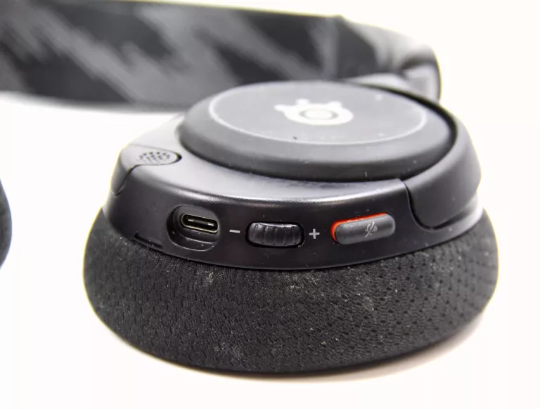 SŁUCHAWKI STEELSERIES ARCTIS NOVA 1 + USB-C