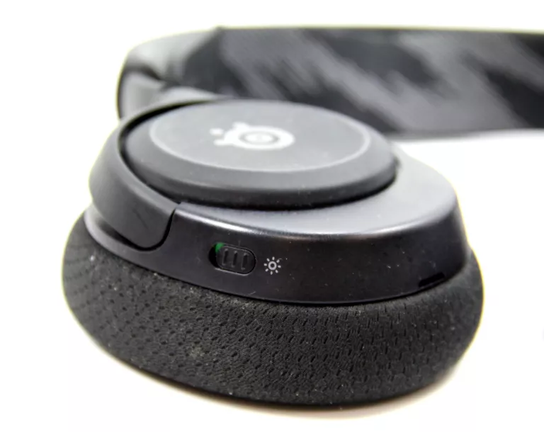 SŁUCHAWKI STEELSERIES ARCTIS NOVA 1 + USB-C