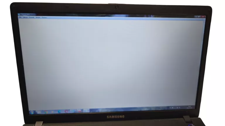 LAPTOP SAMSUNG NP300E7A 4GB/WIN7/I3/GT520MX/500GB + ZASILACZ
