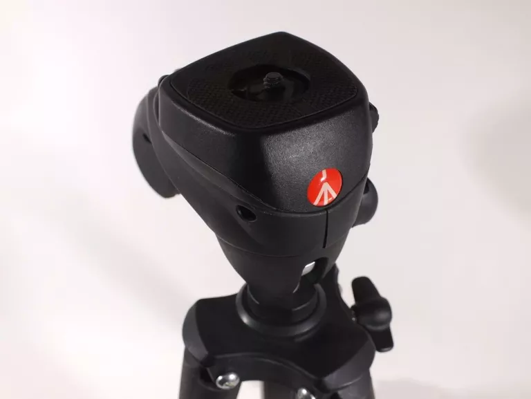 STATYW MANFROTTO COMPACT ACTION MKCOMPACTN-BK W20335125