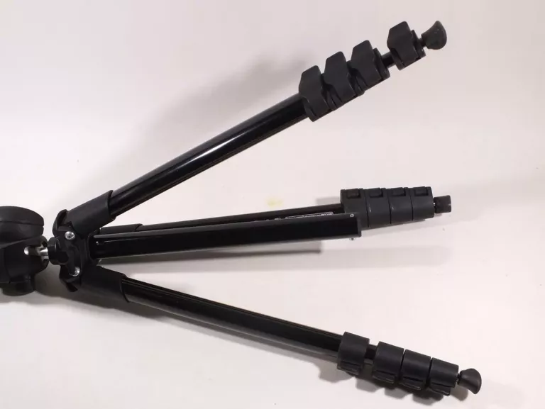 STATYW MANFROTTO COMPACT ACTION MKCOMPACTN-BK W20335125